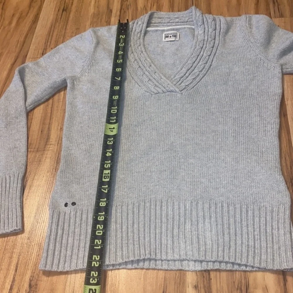 Converse Sweater V-Neck women’s large gray